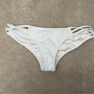 NWOT Victoria’s Secret White Bikini Bottoms XS